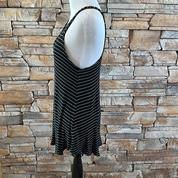 Mossimo Racerback Tunic Tank Top - Picture 2 of 5